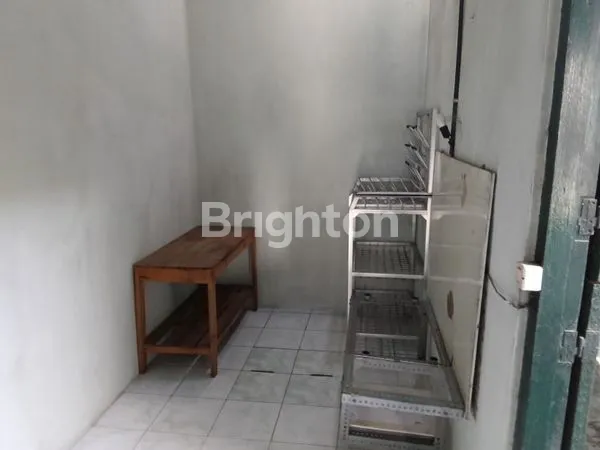 image TOKO LOKASI PINGGIR JALAN (7)