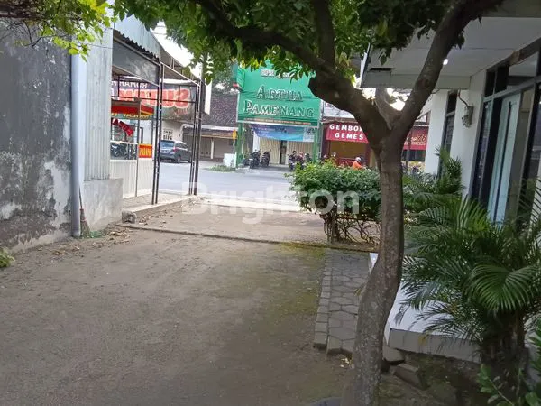 image TOKO LOKASI PINGGIR JALAN (3)