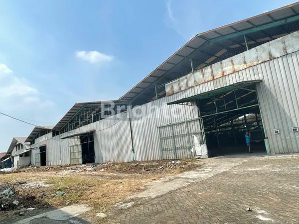 TANAH DAN PABRIK DI JALAN MAUK TANGERNAG LT 21.700 LB 10.500