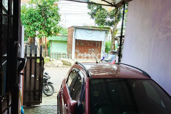 image RUMAH STRATEGIS 3KT DI SARIJADI, DEKAT KAMPUS & TOL (1)