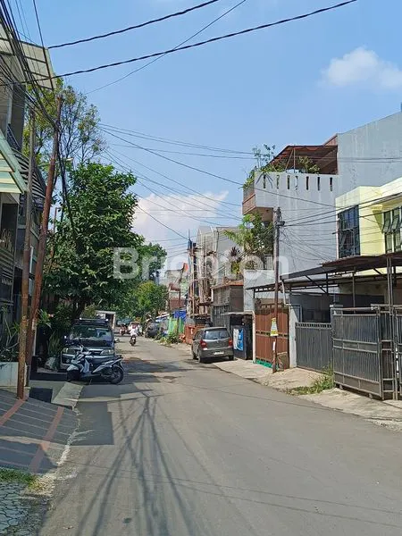 image RUMAH STRATEGIS 3KT DI SARIJADI, DEKAT KAMPUS & TOL (3)