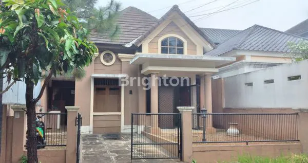 image RUMAH MODERN CLASSIC  (6)