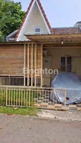 image RUMAH MUNGIL MINIMALIS DENGAN MEZZANINE DAN SUASANA TENANG SERTA NYAMAN TURUN HARGA\U203C\UFE0F\U203C\UFE0F DI SENTUL CITY (1)