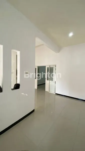 image RUMAH SIAP HUNI SURABAYA TIMUR GRAND SEMANGGI BISA NEGO (2)
