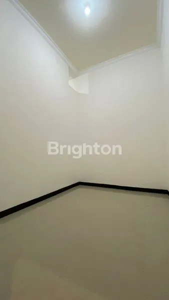 image RUMAH SIAP HUNI SURABAYA TIMUR GRAND SEMANGGI BISA NEGO (6)