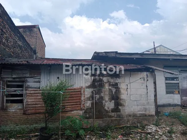 image DIJUAL TANAH ADA RUMAH TUANYA DI MEDAN (1)