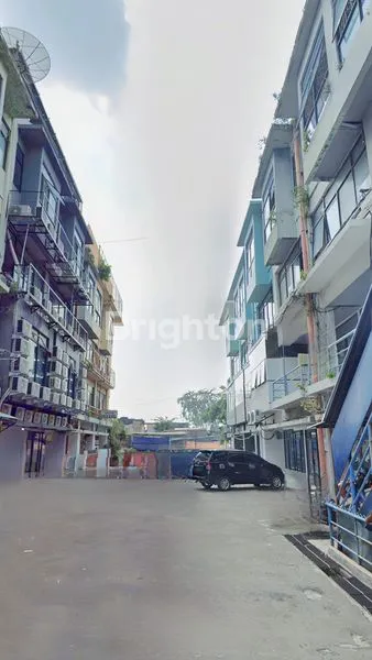image RUKO 4 LANTAI LOKASI KOMERSIAL DI JALAN KRAMAT RAYA JAKARTA PUSAT (2)