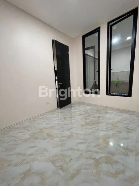 image RUMAH BARU DI CITRALAND! MINIMALIS LOKASI STRATEGIS DEKAT COMMERCIAL AREA, DEKAT GWALK, DEKAT JLLB, DEKAT UNIVERSITAS DAN DEKAT RUMAH SAKIT! (4)
