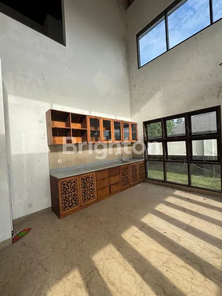 image 4 BR VILLA IN SPRINGHILL JIMBARAN WITH UNDER MARKET PRICE (6)