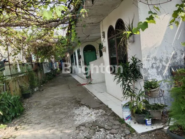 image RUMAH KONTRAKAN 6 PINTU + LAHAN KOSONG (1)