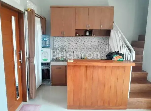 image RUMAH LANTAI 2 MINIMALIS DENPASAR  (1)
