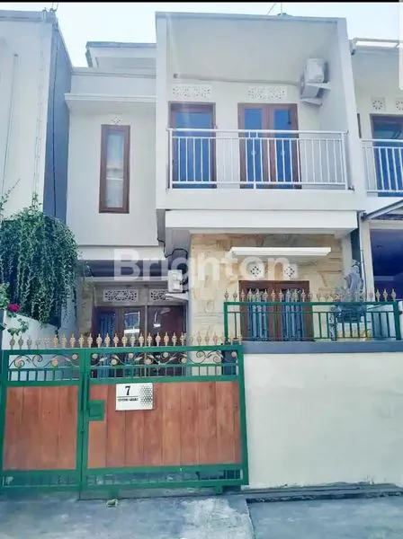 image RUMAH LANTAI 2 MINIMALIS DENPASAR  (8)