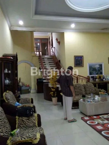 image RUMAH ELEGANT MEWAH MURAH DI SETU TANGERANG SELATAN (4)