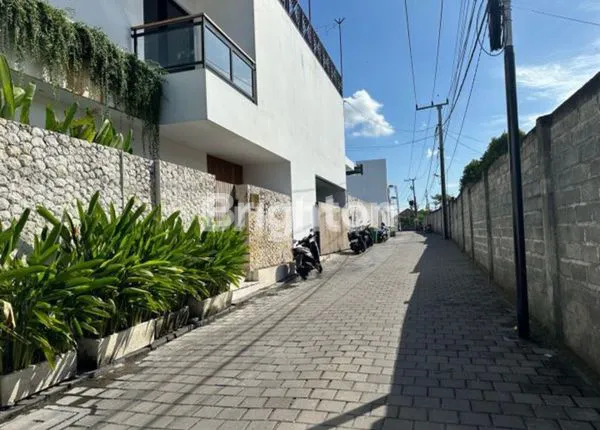 TANAH LOKASI PREMIUM COCOK UNTUK INVEST DAN BANGUN VILLA DI KEROBOKAN