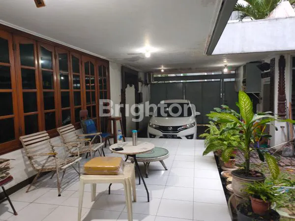 image RUMAH STRATEGIS NOL JALAN PANGLIMA SUDIRMAN SURABAYA (1)