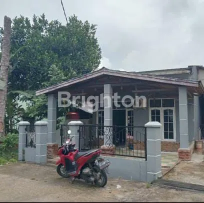 image RUMAH DI JUAL TENGAH KOTA (1)
