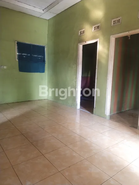 image RUMAH LUAS NYAMAN SATU LANTAI DI KAWASAN KOSAMBI TANGERANG (2)