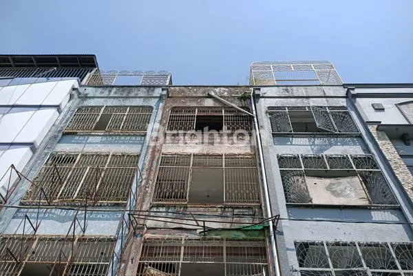 image RUKO STRATEGIS DIJUAL JLN ORION (1)