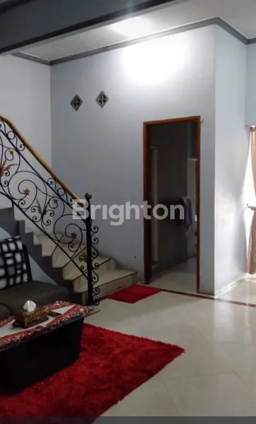 image RUMAH BAGUS SIAP HUNI 2 LT DI JEMURSARI (7)