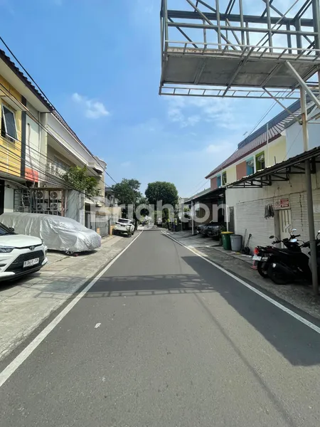 image TOKO COCOK USAHA SELANGKAH MENUJU BLOK M PANGLIMA POLIM JAKARTA SELATAN (3)