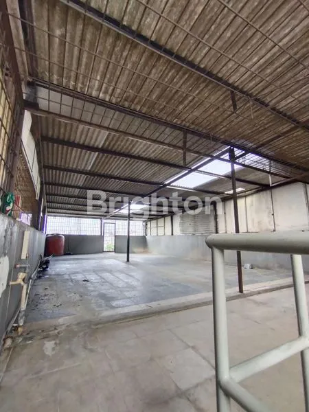 image RUMAH 3 LANTAI DI DURI KEPA, JAKARTA BARAT (6)