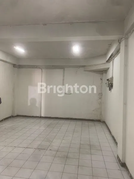 image RUKO SIAP PAKAI DI LOKASI YANG SANGAT STRATEGIS (6)