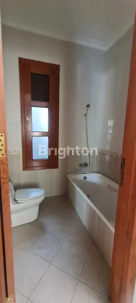 image DIJUAL RUMAH MEWAH KAPUAS PUSAT KOTA SURABAYA (4)