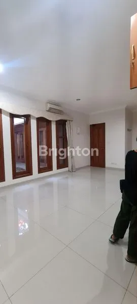 image DIJUAL RUMAH MEWAH KAPUAS PUSAT KOTA SURABAYA (3)