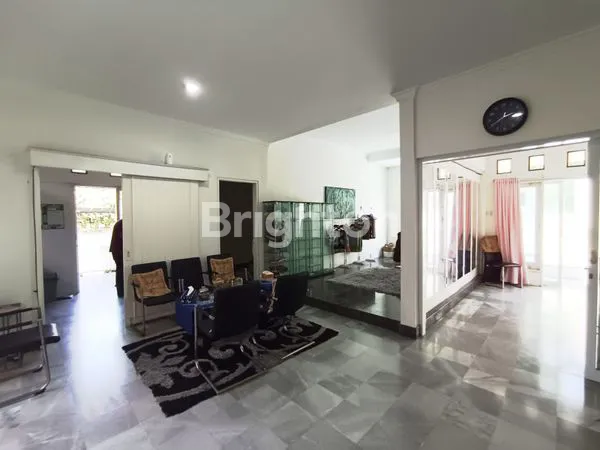 image RUMAH KONSEP VILLA NEAR GWK (1)