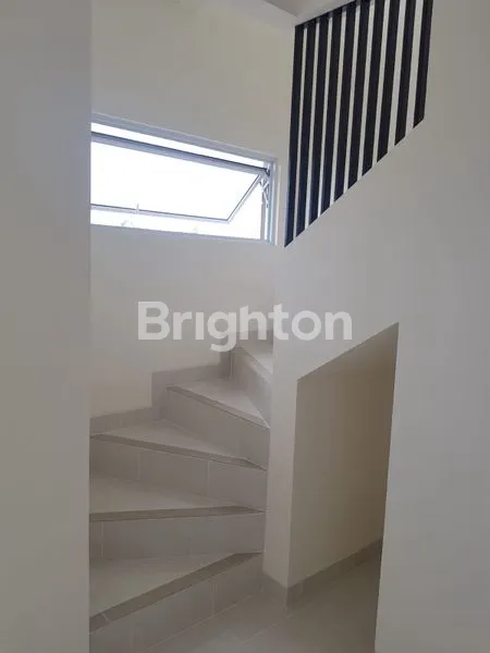 image RUMAH SIAP HUNI DALAM CLUSTER MARTINEZ GADING SERPONG TANGERANG (6)