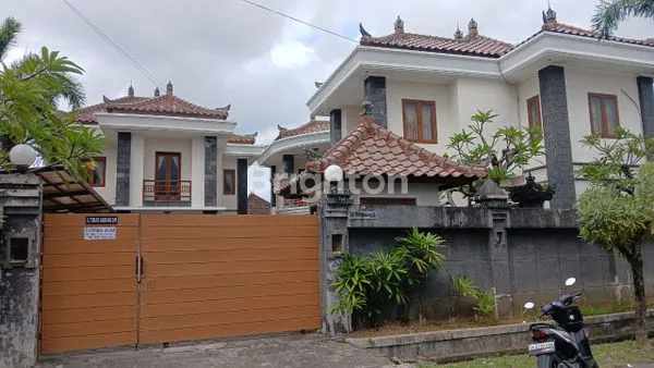 image RUMAH 2 LANTAI TUKAD BADUNG RENON (1)