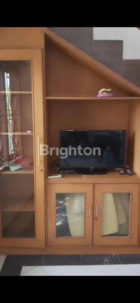 image RUMAH 2 LANTAI TUKAD BADUNG RENON (4)