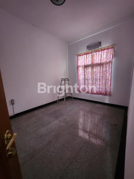 image RUMAH 2 LANTAI WISMA PERMAI BARAT BELAKANG GALAXY MALL (6)