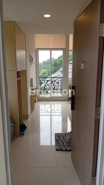 image KOS STRATEGIS MEWAH DI JATIPADANG, DEKAT PUSAT PERBELANJAAN (1)