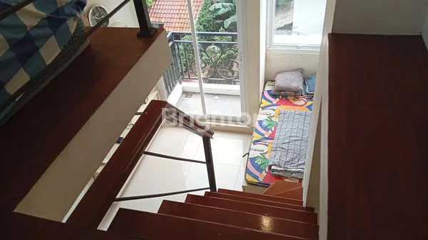 image KOS STRATEGIS MEWAH DI JATIPADANG, DEKAT PUSAT PERBELANJAAN (3)