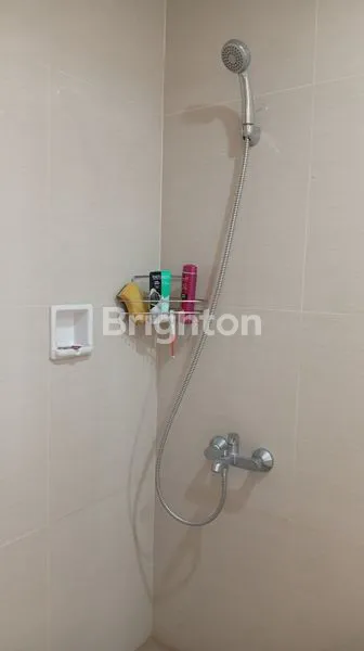 image KOS STRATEGIS MEWAH DI JATIPADANG, DEKAT PUSAT PERBELANJAAN (7)