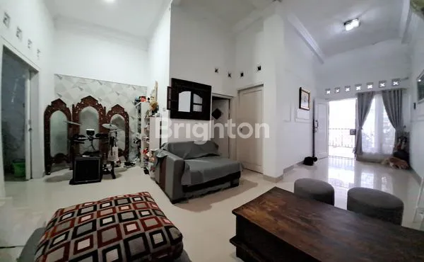 image RUMAH MINIMALIS 2 LANTAI SIAP HUNI PALEBON PEDURUNGAN SEMARANG (4)