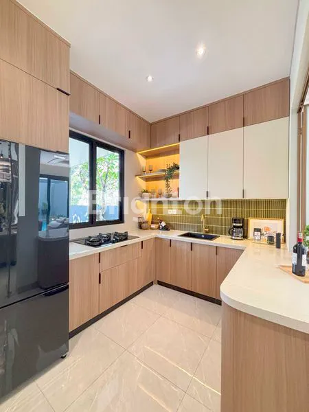 image RUMAH MODERN MINIMALIST CIPRUS SIGNATURE GRAND WISATA TAMBUN BEKASI (4)