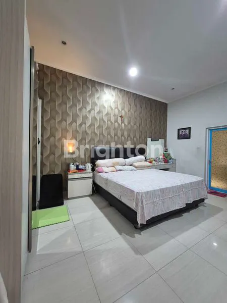 image RUMAH 3 LANTAI GREEN GARDEN SIAP HUNI (7)