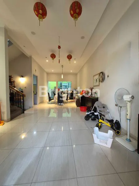 image RUMAH 3 LANTAI GREEN GARDEN SIAP HUNI (3)