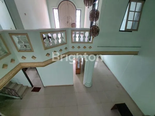 image RUMAH JALAN UTAMA DI CIBUBUR (3)