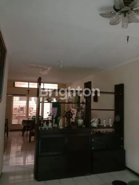 image RUMAH DI GAYUNGSARI BARAT SURABAYA  (2)