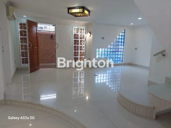 image RUMAH KOST 24 KAMAR GROGOL (1)