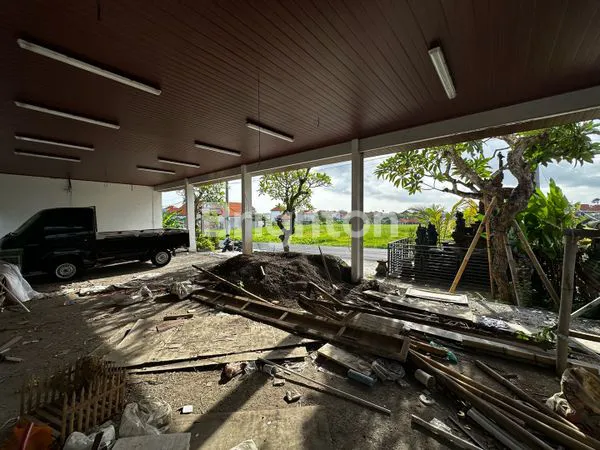 image PELUANG EMAS TOKO SIAP PAKAI DI JANTUNG CANGGU, LOKASI PREMIUM & PARKIR LUAS! (4)