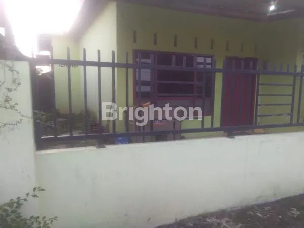 image RUMAH GANDENG DUA PINTU COCOK UNTUK KONTRAKAN DAN KOST-KOSTAN DEKAT GEREJA (3)