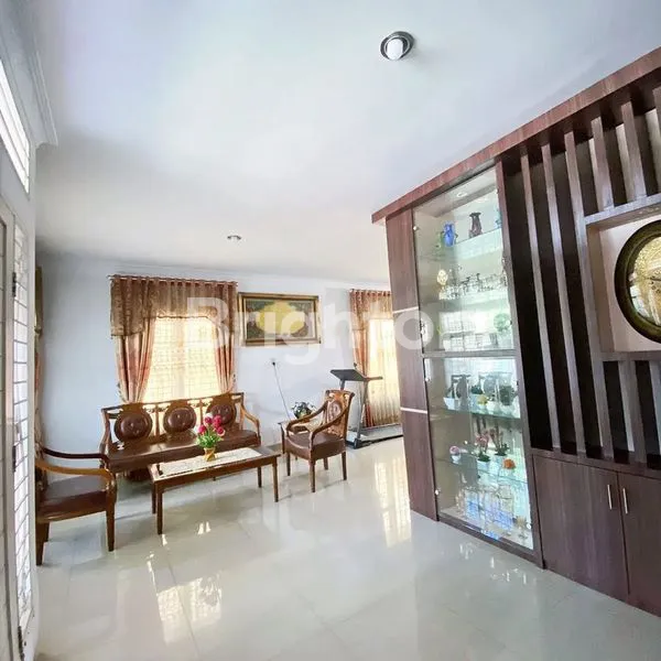 image DIJUAL RUMAH KOMPLEK BUWONNO MILLENIUM JALAN AMAL LUHUR - SIAP HUNI-SEMI FURNISHED-LEBAR TANAH 8 METER  (3)