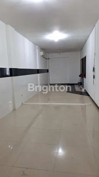 RUKO 5 LANTAI DALAM KOMPLEK PERKANTORAN KEBON JERUK JAKARTA BARAT LT70 LB255 ADA LIFT BARANG