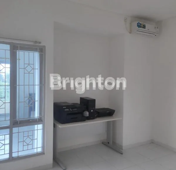 image DI JUAL RUMAH 2 LANTAI PERUMAHAN BUMI SEMPAJA (6)