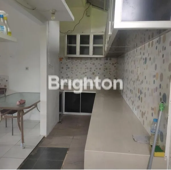 image DI JUAL RUMAH 2 LANTAI PERUMAHAN BUMI SEMPAJA (3)