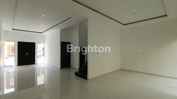 image RUMAH MEWAH 2 LANTAI (4)